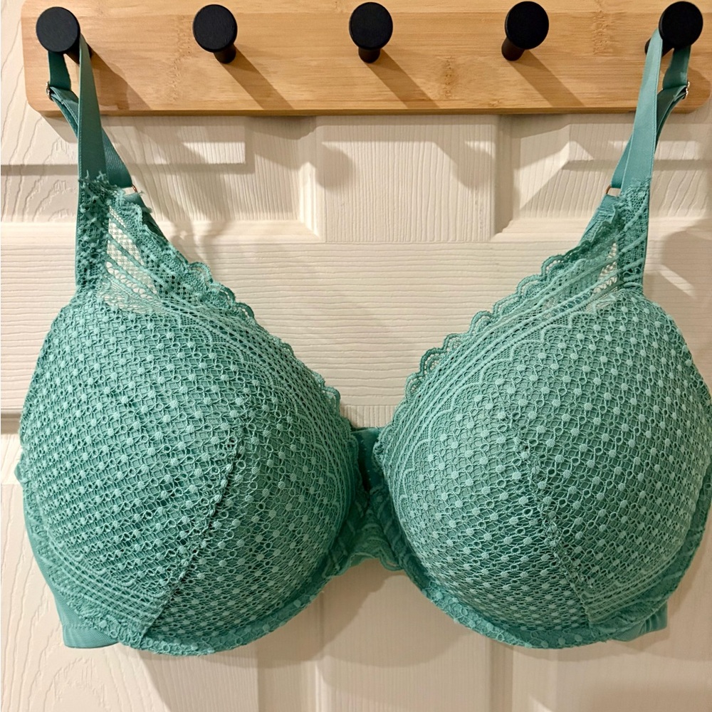 Auden Lace Bra in Mint Green